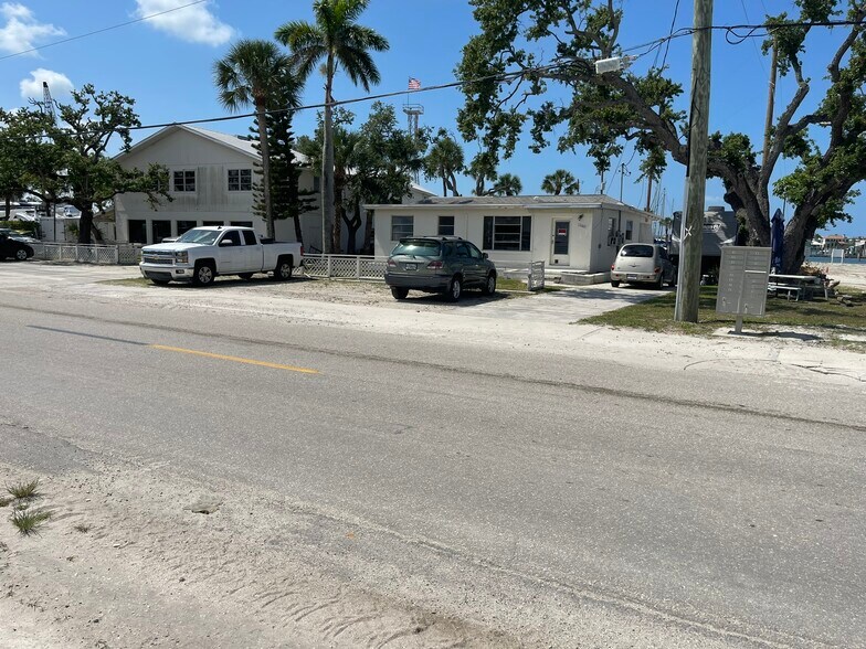 More Photos Of , Fort Myers Beach Unknown For Sale