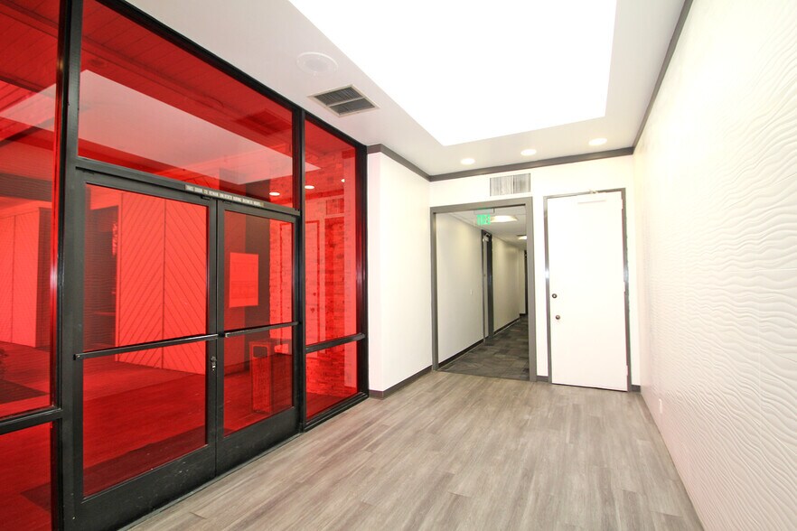 More Photos Of 5900 S Eastern Ave, Commerce Office For Lease