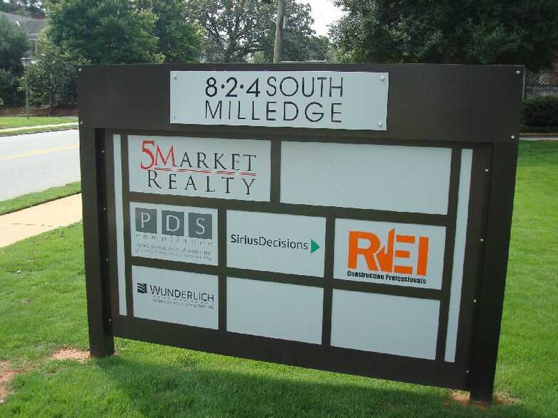 More Photos Of 824 S Milledge Ave, Athens Office For Lease