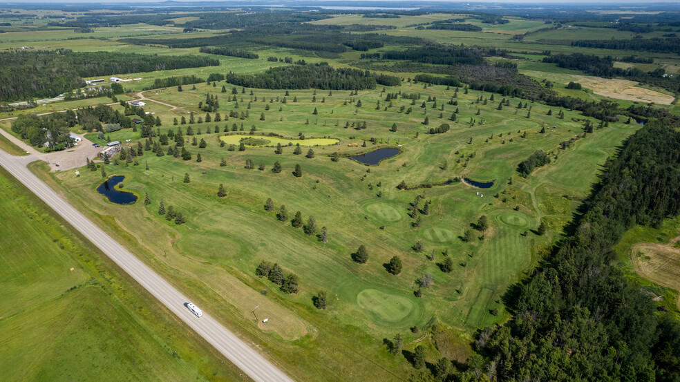 Primary Photo Of 454065 Hwy 22, Alder Flats Golf Course Driving Range For Sale