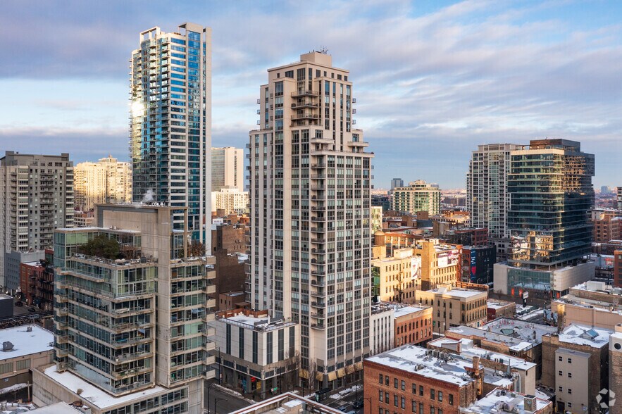 More Photos Of 200 W Grand Ave, Chicago Apartments For Lease