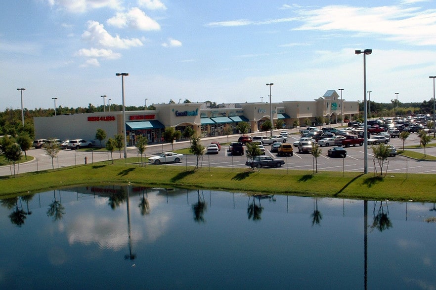 More Photos Of 7777 N Wickham Rd, Melbourne Storefront Retail Office For Lease