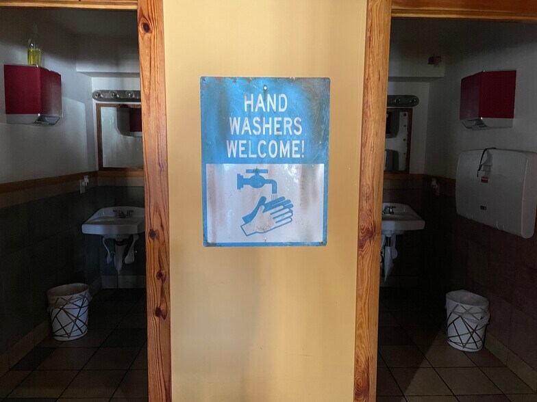 More Photos Of 386 Highway 82 S, Jefferson Restaurant For Sale