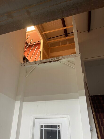 More Photos Of 4388 Sudderth Rd, Buford Warehouse For Sale