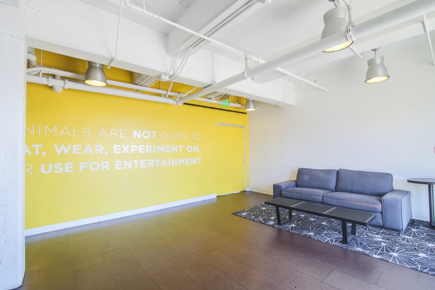 More Photos Of 2154 W Sunset Blvd, Los Angeles Loft Creative Space For Sale