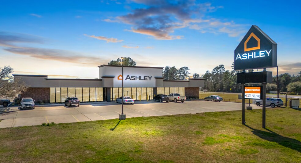 Primary Photo Of 425 W Gibson St, Jasper Freestanding For Sale