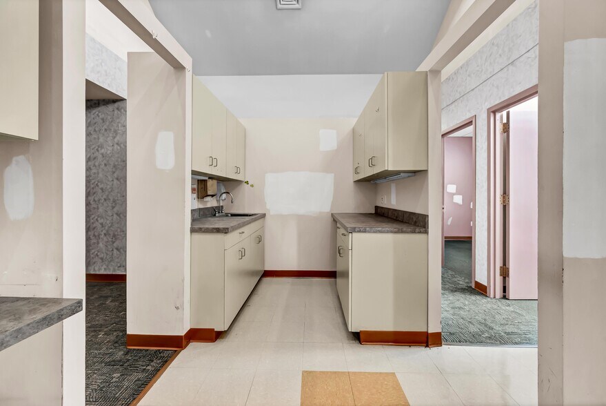 More Photos Of 48 Route 6, Yorktown Heights Medical For Sale