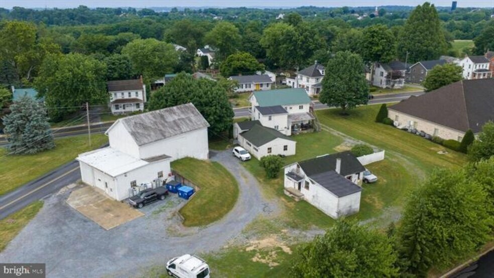More Photos Of 2167 Main St, Lititz Flex For Sale
