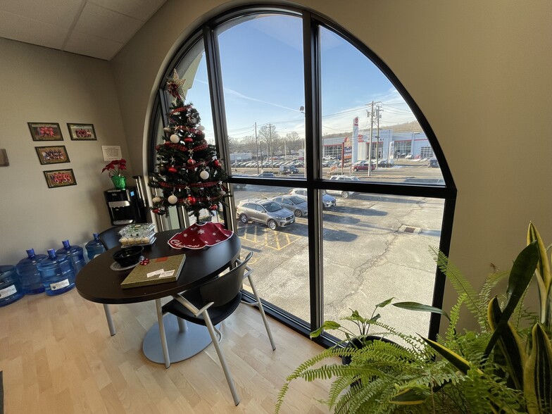 More Photos Of 63 Amity Rd, New Haven Storefront Retail Office For Lease