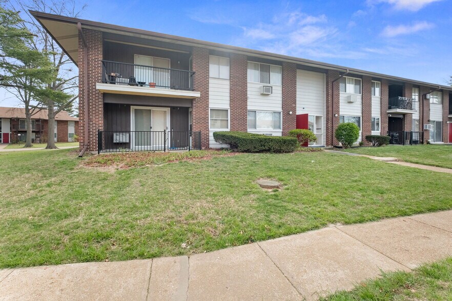 More Photos Of 7446 Sieloff Dr, Hazelwood Apartments For Sale