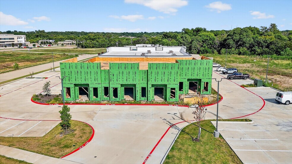 More Photos Of 2416 Swamy Dr, Sherman Medical For Sale