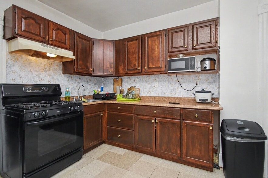 More Photos Of 1719 Edward St, Ossining Multifamily For Sale