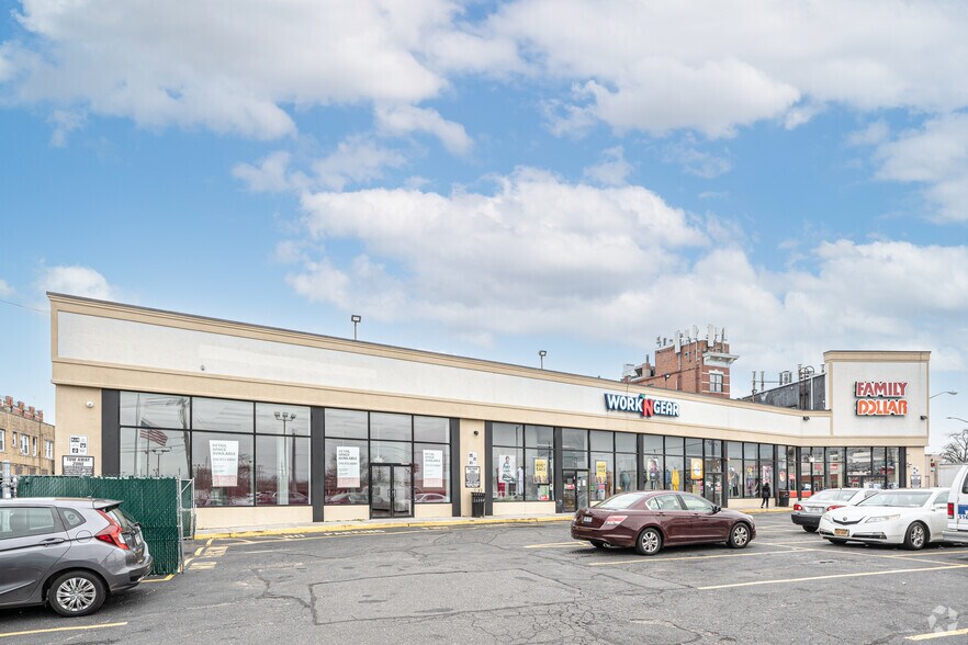 More Photos Of 34 E Sunrise Hwy, Freeport Freestanding For Lease