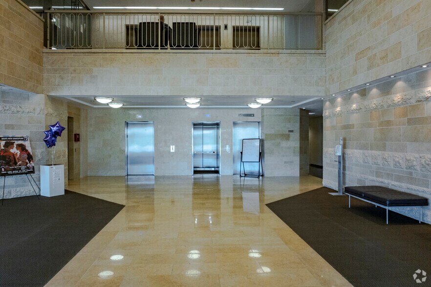 More Photos Of 2 Trap Falls Rd, Shelton Office For Lease