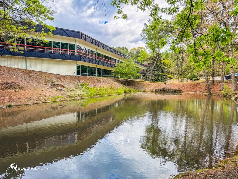 More Photos Of 303 Research Dr, Peachtree Corners Research And Development For Lease