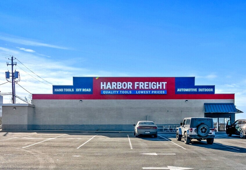 More Photos Of 190 Susquehanna Blvd, Hazleton Bowling Alley For Sale