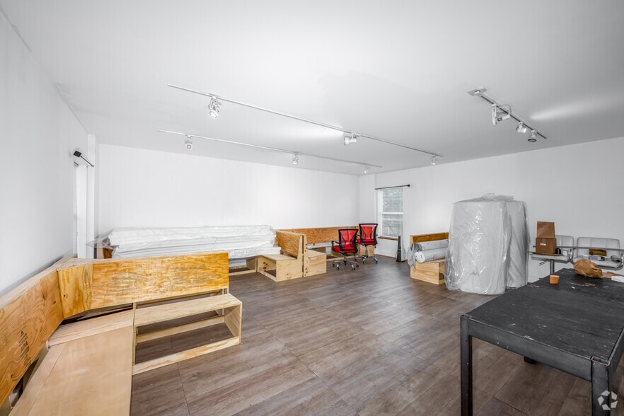 More Photos Of 4328 Farragut St, Hyattsville Loft Creative Space For Sale