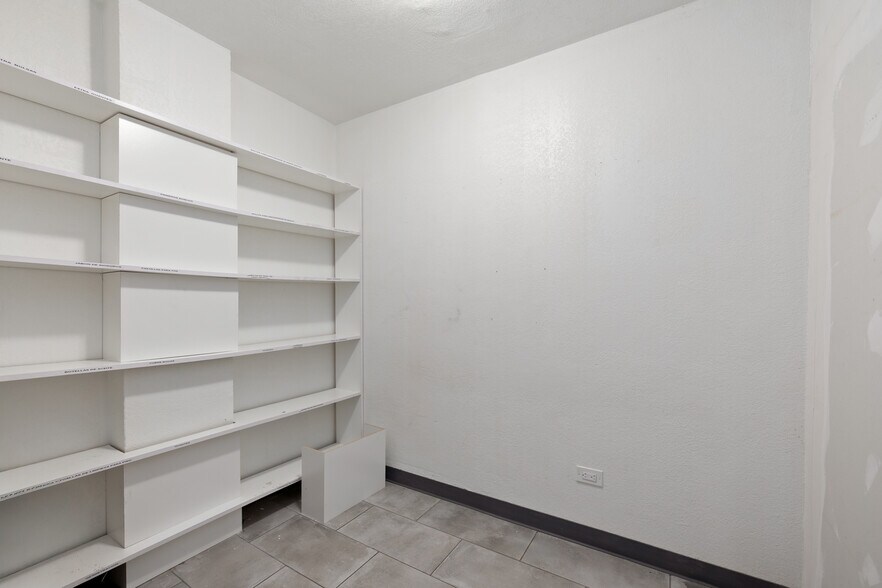 More Photos Of 13041 San Pablo Ave, San Pablo Freestanding For Lease