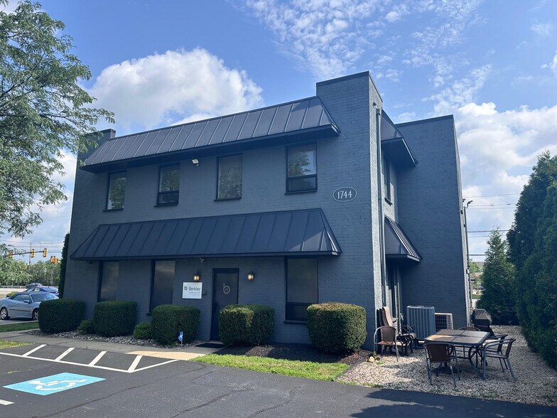 More Photos Of 1744 Sumneytown Pike, Kulpsville Office For Lease