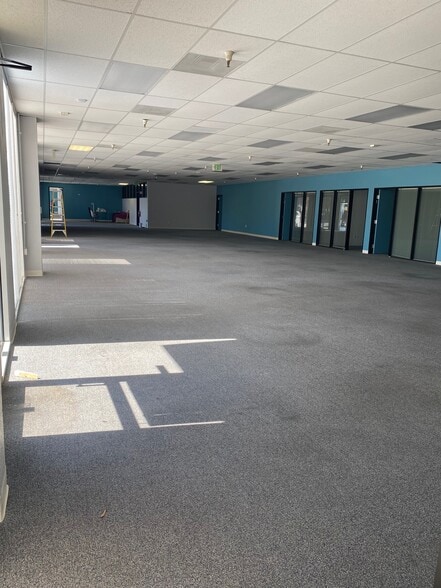 More Photos Of 1060 Terra Bella Ave, Mountain View Research And Development For Lease