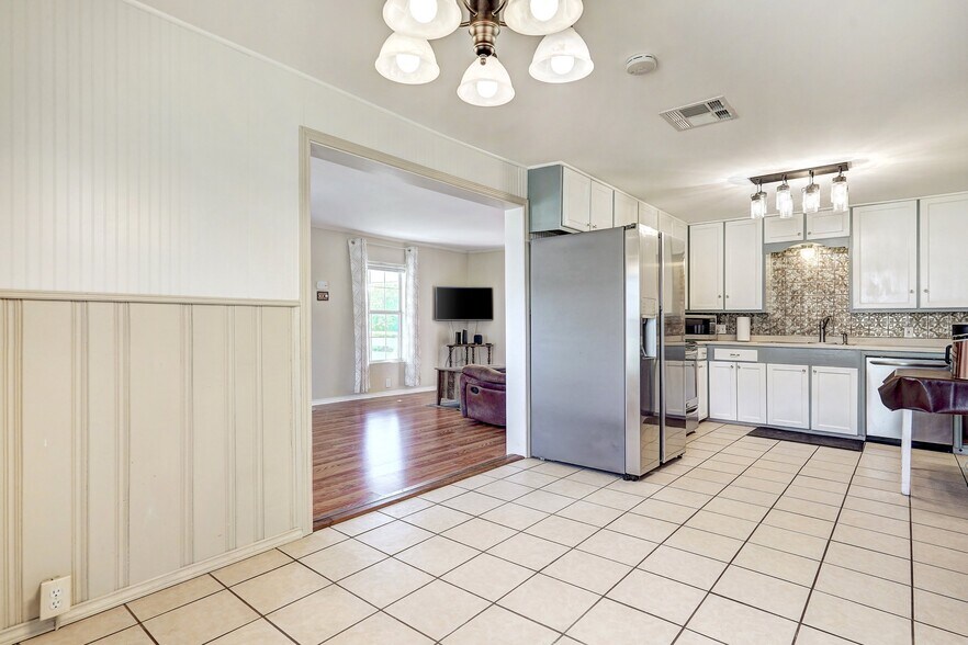 More Photos Of 201 Church Hill Ln, Liberty Hill Specialty For Sale