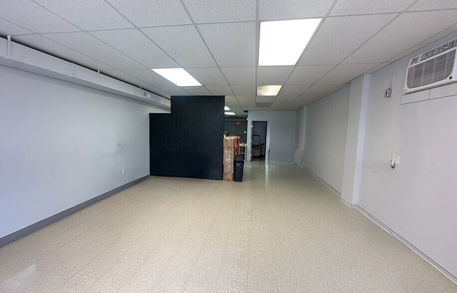 More Photos Of 751 St Mary's Rd, Winnipeg Office For Lease