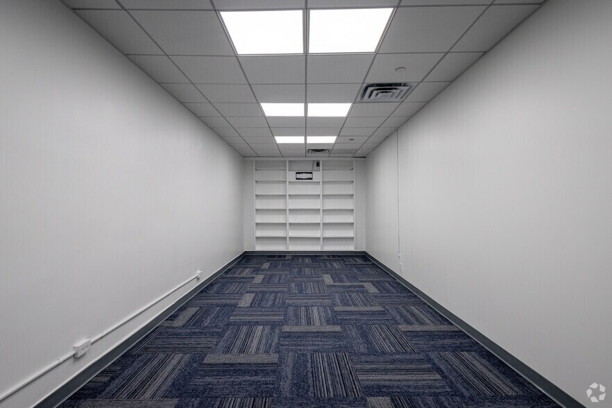 More Photos Of 217 Broadway, New York Loft Creative Space For Lease