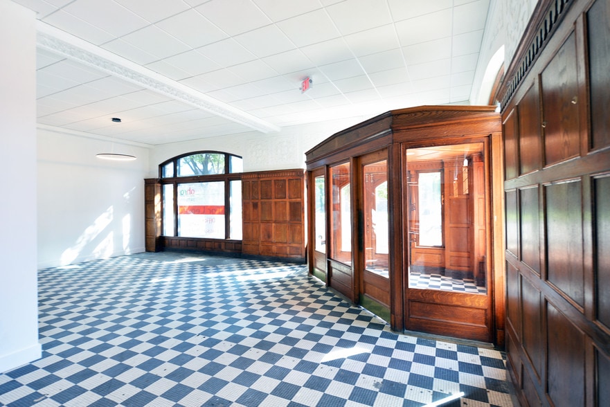 More Photos Of 415 DeBaliviere Ave, Saint Louis Apartments For Lease