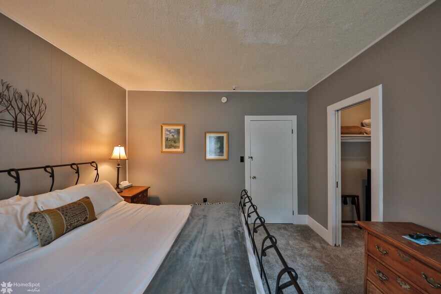 More Photos Of 2468 Route 390, Canadensis Hospitality For Sale