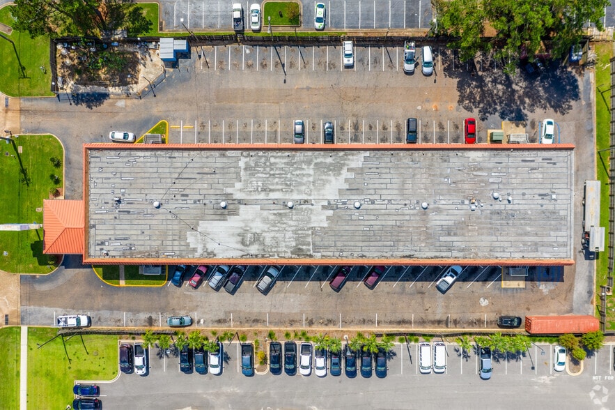 More Photos Of 900 W I-65 Service Rd S, Mobile Hotel For Sale