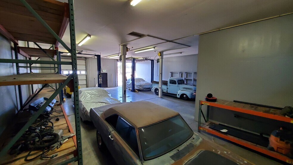 More Photos Of 4547 W Seltice Way, Coeur d'Alene Light Manufacturing For Lease