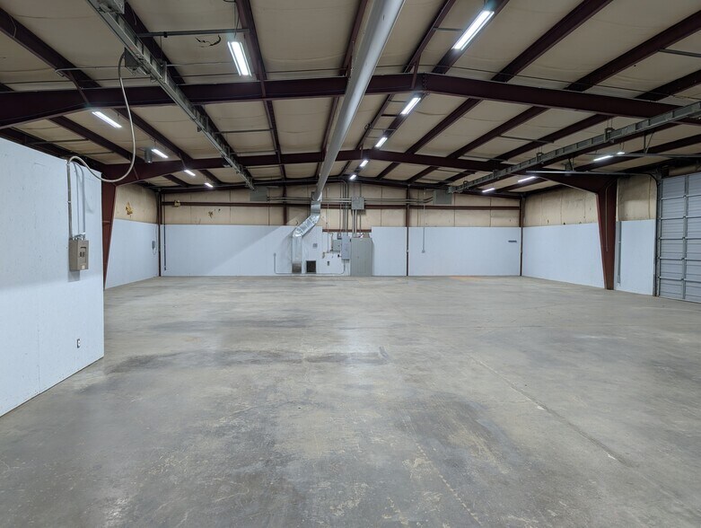 More Photos Of 4089 Pepperell Way, Dublin Manufacturing For Lease