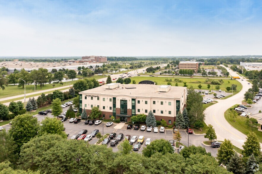 More Photos Of 1710 N Randall Rd, Elgin Medical For Lease