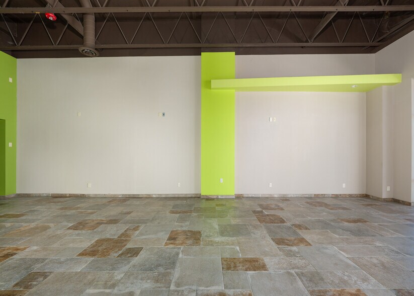 More Photos Of 755 W Washington St, Sequim General Retail For Lease