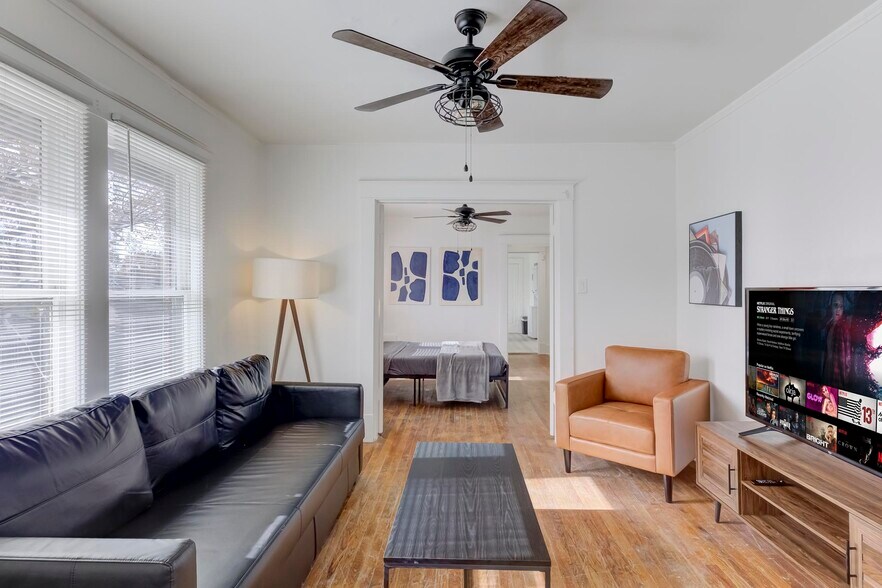 More Photos Of 963 New York St, Memphis Multifamily For Sale