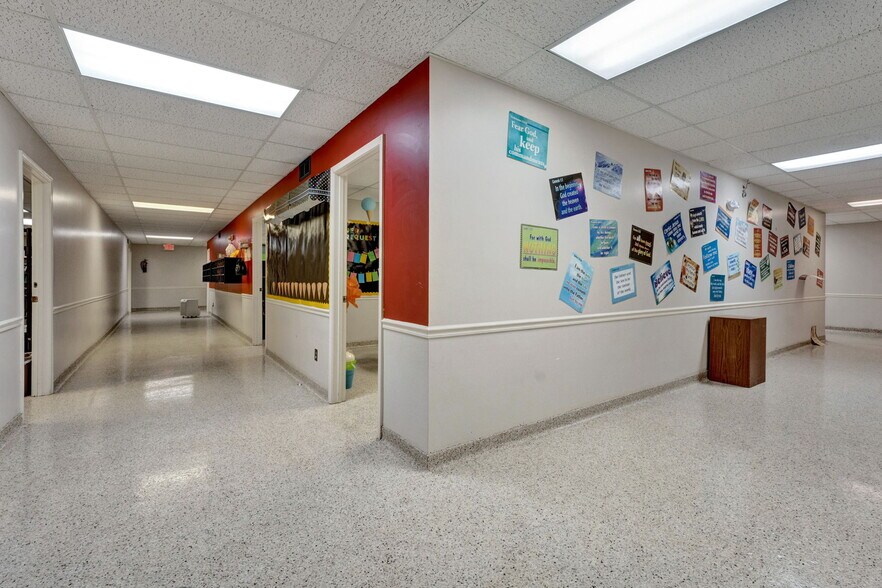 More Photos Of 3232 Covington Pike, Memphis Religious Facility For Sale