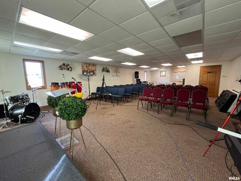 More Photos Of 3526 N California Ave, Peoria Office For Sale