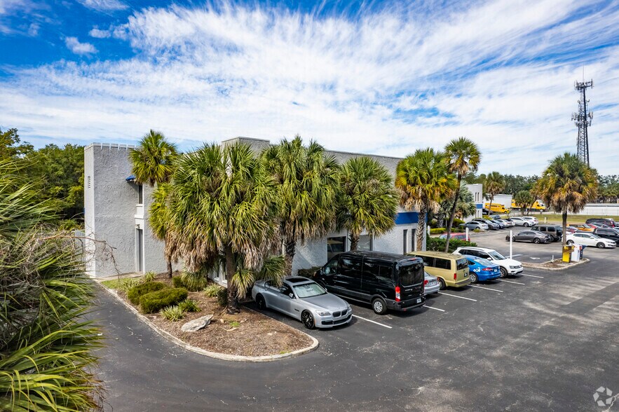 More Photos Of 5118 N 56th St, Tampa Office For Lease