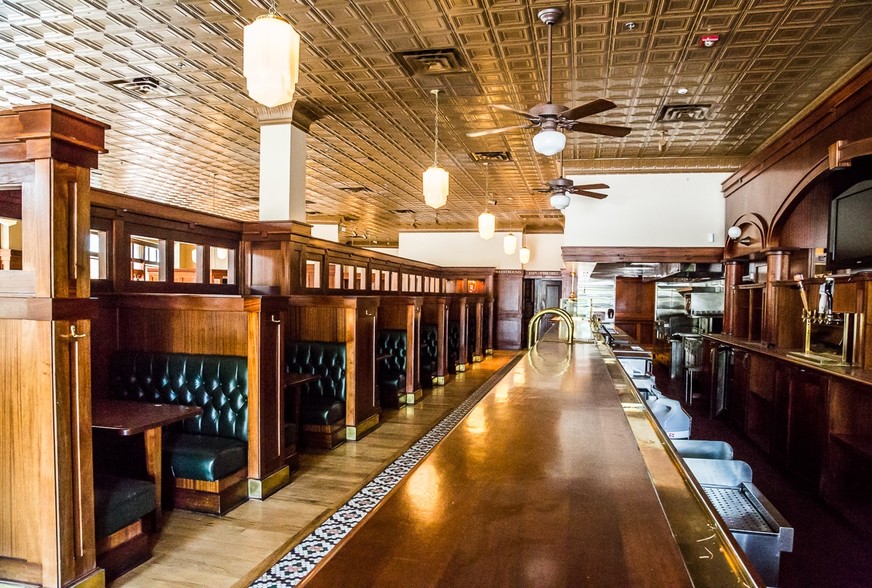 More Photos Of 1820-2041 Tower Dr, Glenview Unknown For Lease