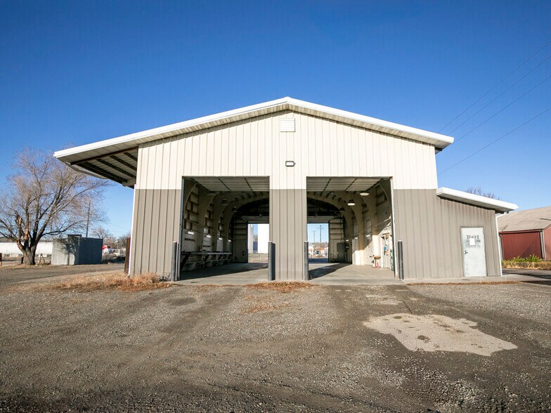 More Photos Of 800 Clough Ave, Columbus Service For Lease