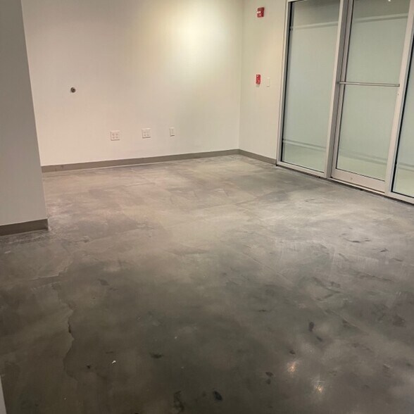 More Photos Of 444 W New England Ave, Winter Park Office For Lease