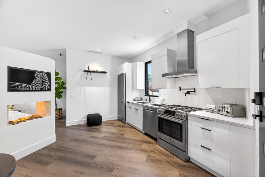 More Photos Of 585 Riverside Drive, Napa Multifamily For Sale