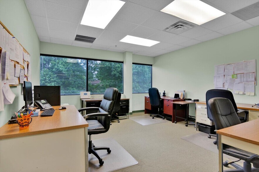 More Photos Of 300 Harper Dr, Moorestown Medical For Lease