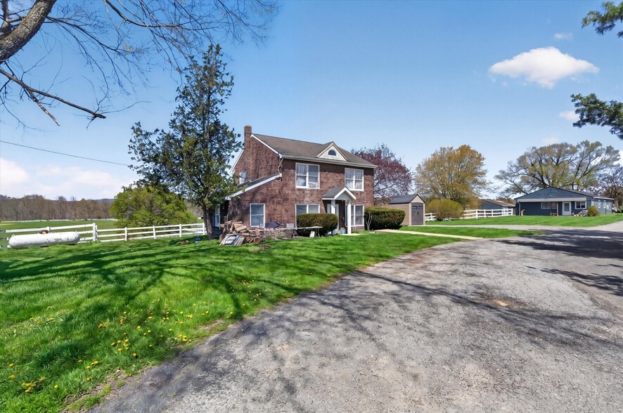 More Photos Of 261 Bullville Rd, Montgomery Horse Stables For Sale
