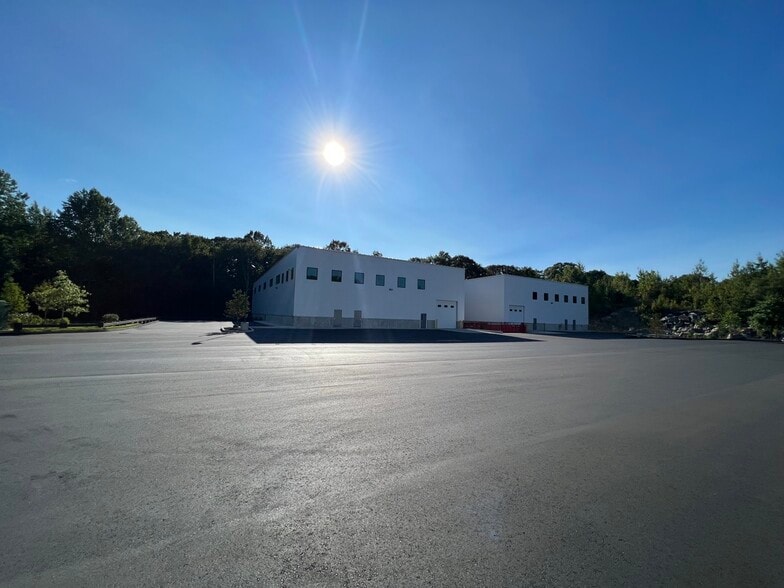 More Photos Of 17 Enterprise Dr, Monroe Manufacturing For Lease