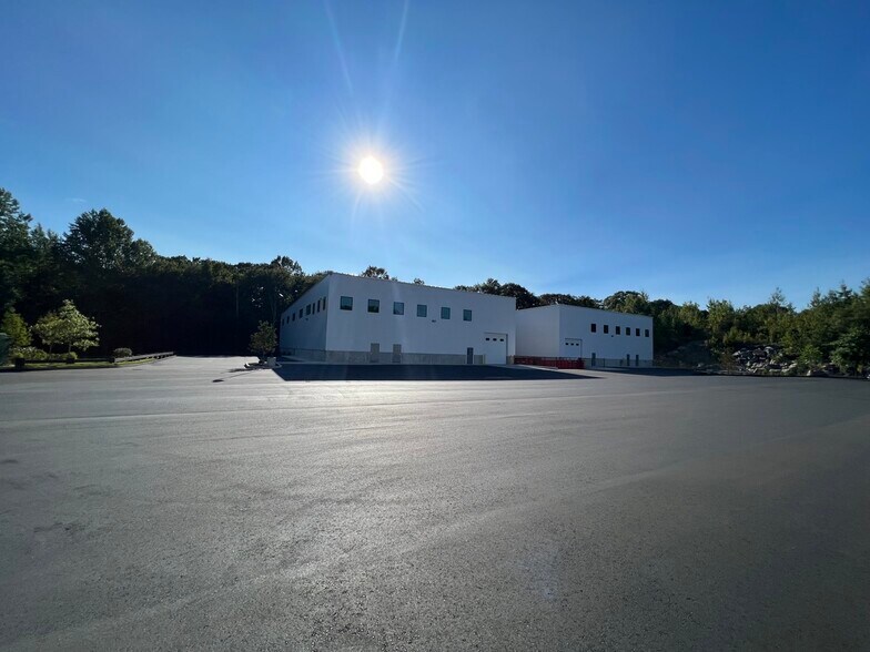 More Photos Of 17 Enterprise Dr, Monroe Manufacturing For Lease