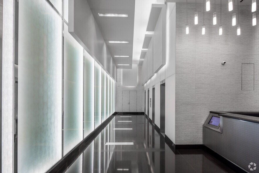 More Photos Of 150 W 30th St, New York Office For Lease