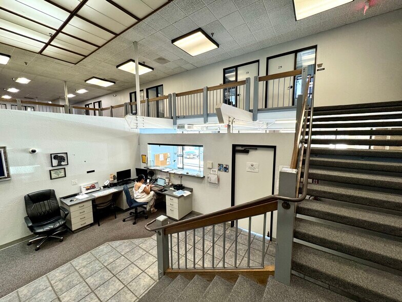 More Photos Of 4949 E. Kings Canyon Blvd, Fresno Coworking Space