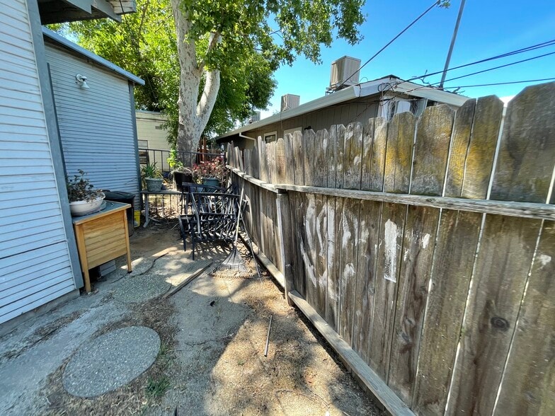 More Photos Of 2439 Rio Linda Blvd, Sacramento Apartments For Sale