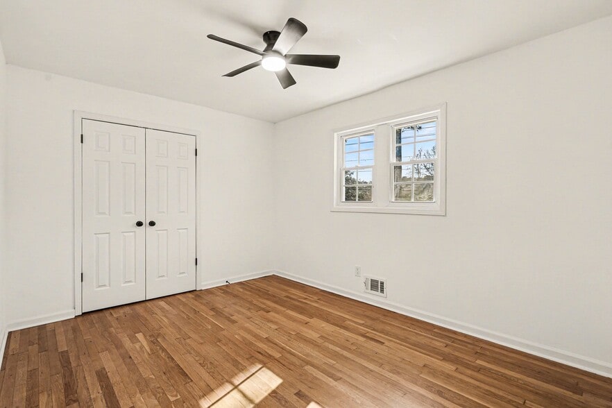 More Photos Of 3680 Bells Ferry Rd NW, Kennesaw Specialty For Sale